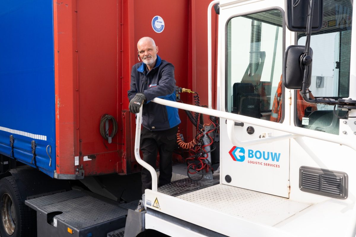 whatsapp image 2026-02-17 at 09.22.34